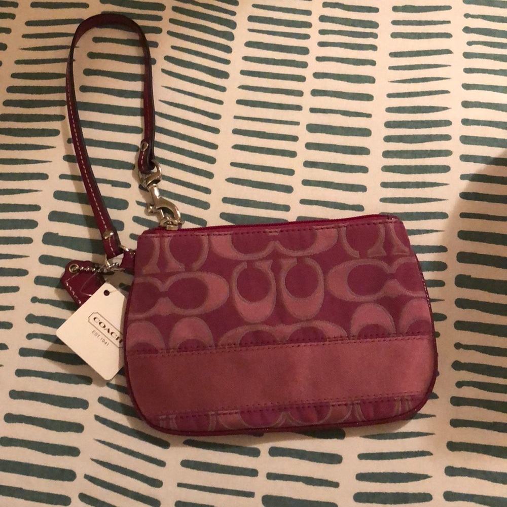 ✨NWT✨ Coach Wristlet